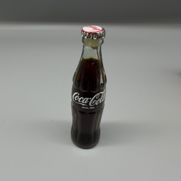 Vintage miniature coca cola glass bottles RARE - Picture 7 of 8